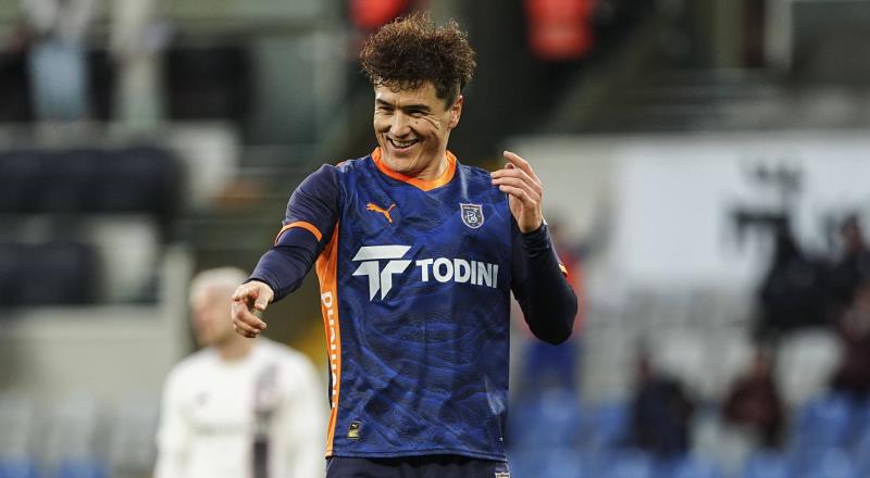 OPTA'nın verilerine göre: Sağ forvet | Eldor Shomurodov | Rams Başakşehir | Gol katkısı: 27 | RCS topla buluşma: 147 | İsabetli şut: 48 | Şut pası: 42
OPTA'nın verilerine göre: Sağ forvet | Eldor Shomurodov | Rams Başakşehir | Gol katkısı: 27 | RCS topla buluşma: 147 | İsabetli şut: 48 | Şut pası: 42